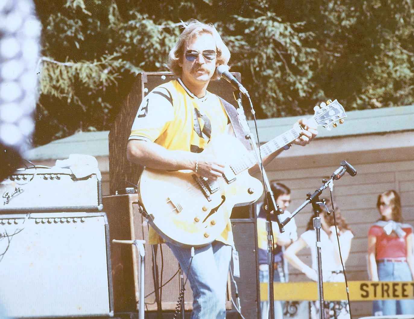 Santa Barbara County Bowl May 22, 1977